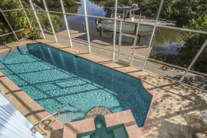 Pool 18 of 37