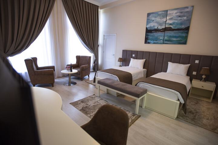 Room 15 of 63