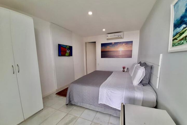 Room 5 of 28