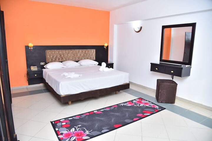 Room 14 of 58