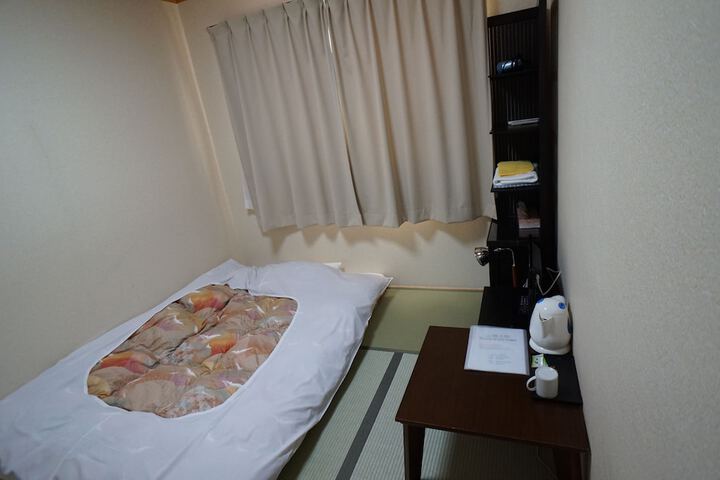 Room 14 of 29
