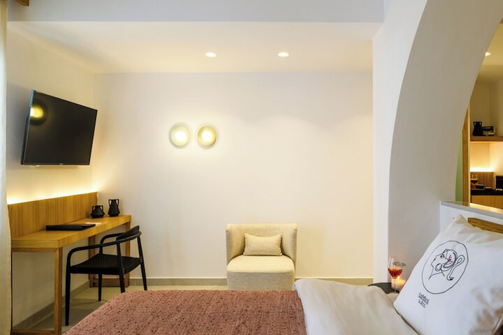 Room 34 of 199