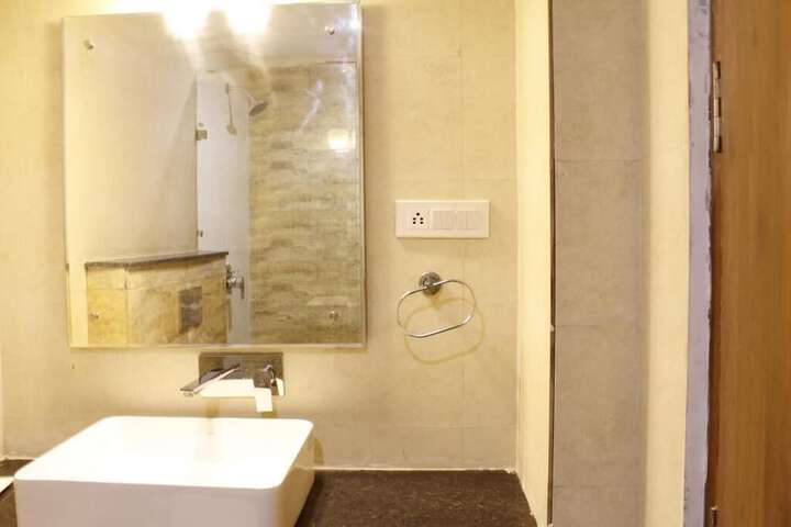 Room 14 of 41