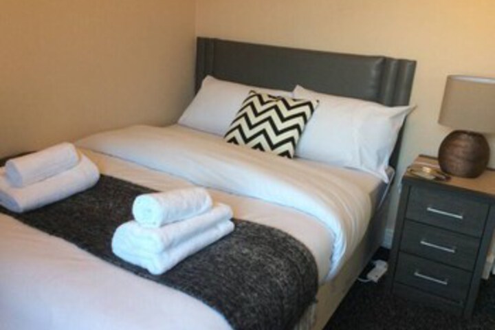 Room 14 of 18