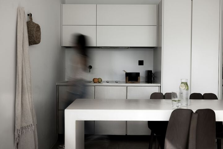 Room 6 of 91