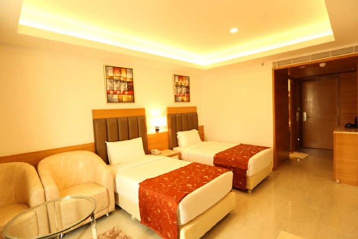 Room 13 of 71
