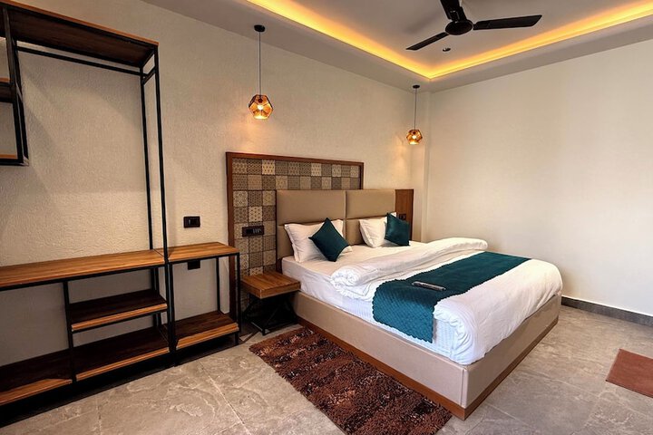 Room 45 of 95