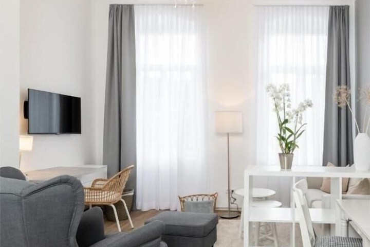 Room 2 of 14