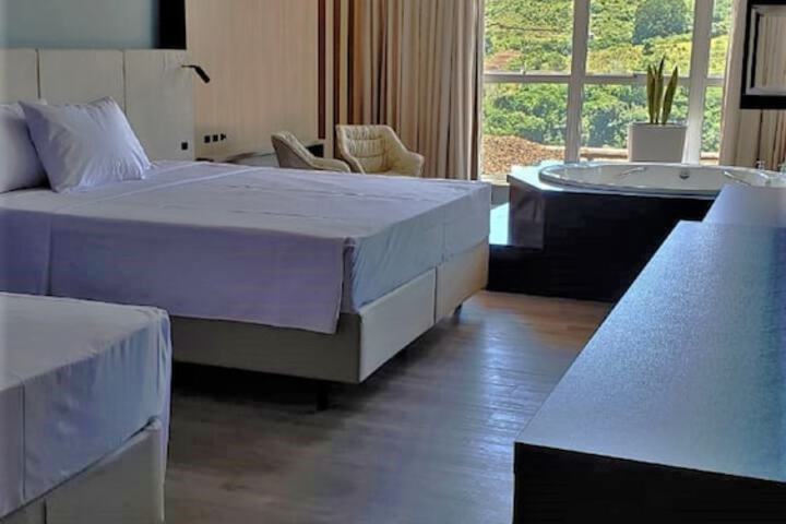 Room 6 of 74