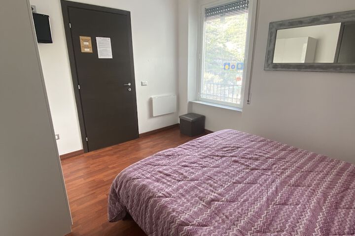 Room 16 of 87