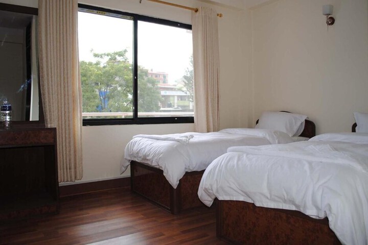 Room 12 of 31