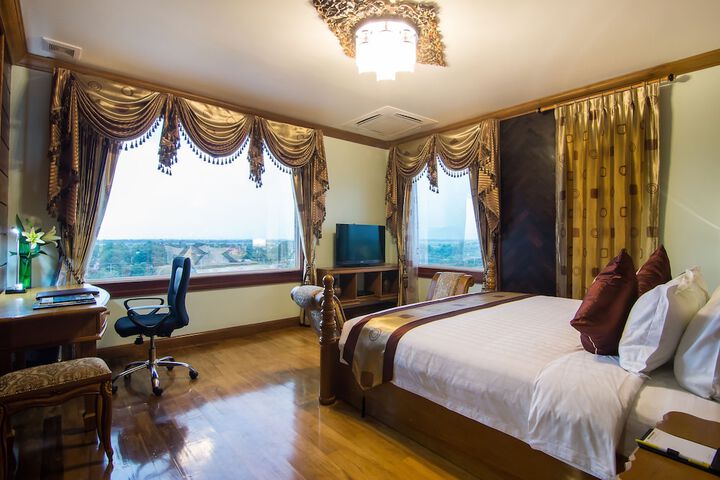 Room 27 of 181