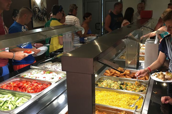 Dining 110 of 153
