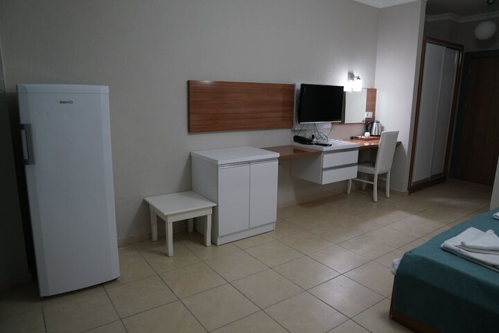 Room 18 of 32
