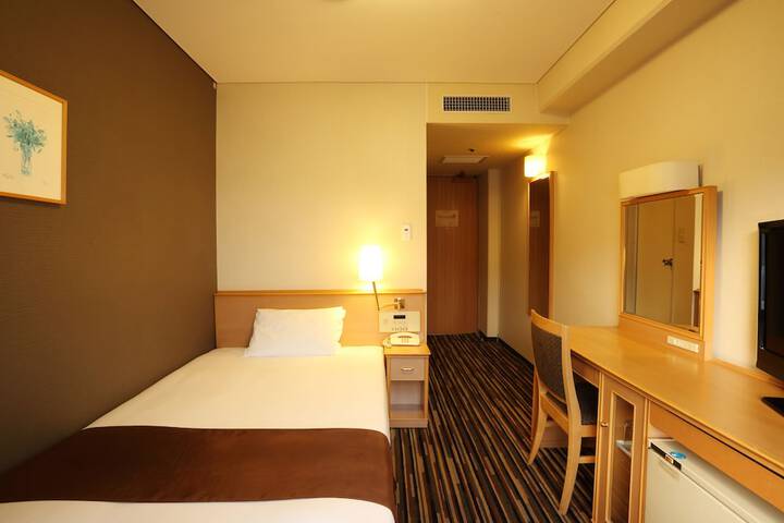 Room 5 of 52