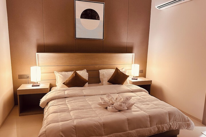Room 4 of 29