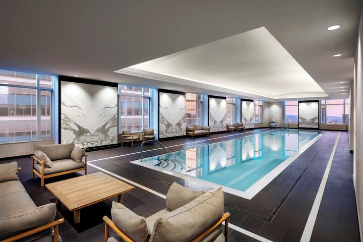 Hotel Pool