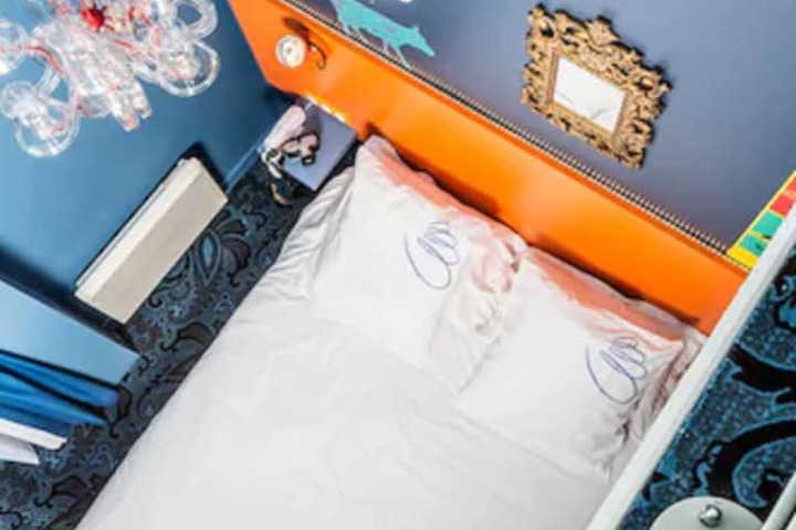 Children's theme room