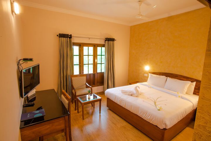 Room 5 of 33