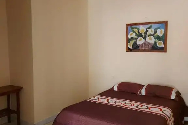 Room 2 of 8
