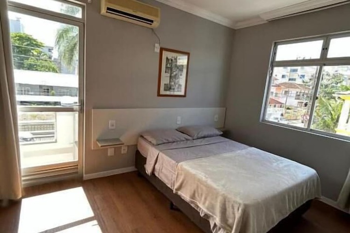 Room 12 of 41