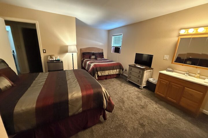 Room 47 of 79
