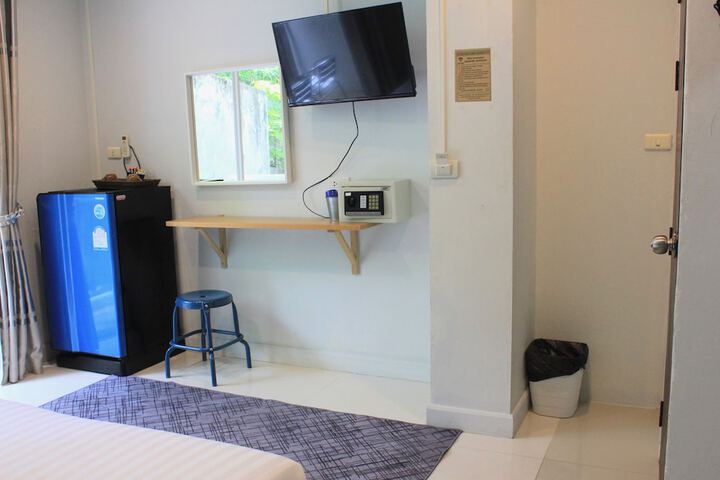 Room 13 of 112