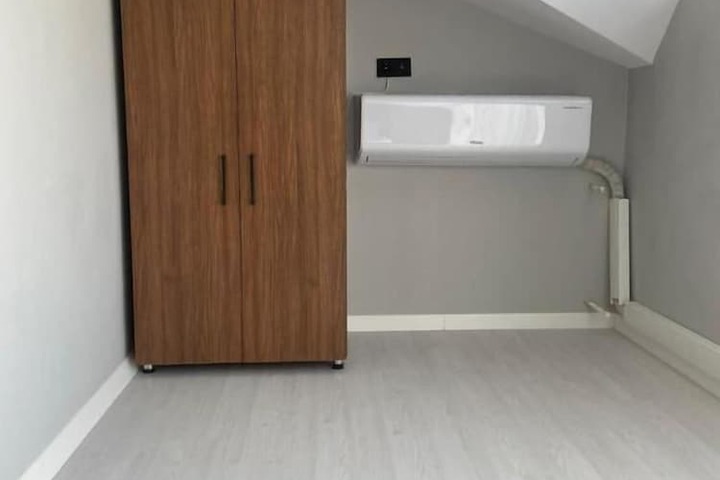 Room 2 of 30