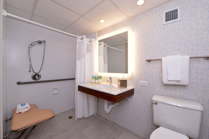 Room 19 of 51