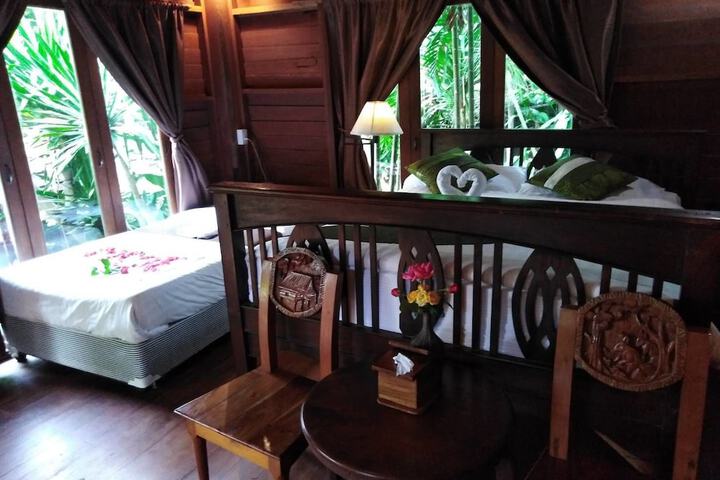 Room 40 of 90