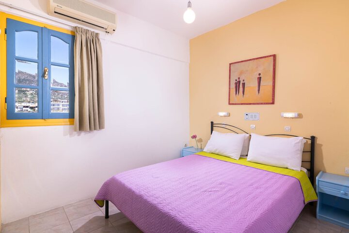 Room 3 of 69
