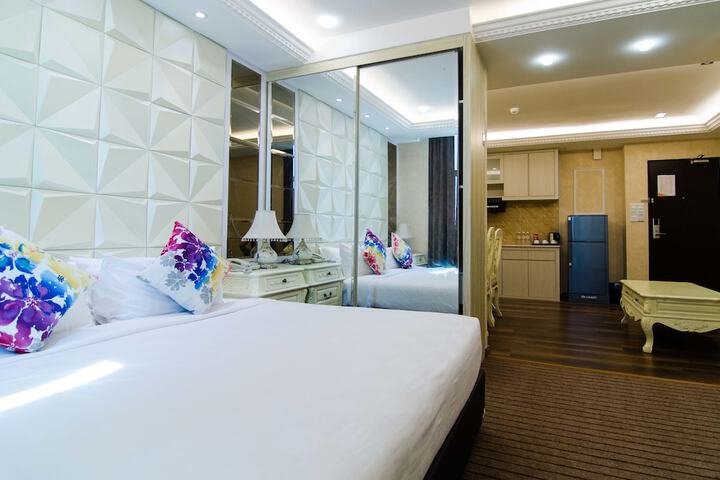 Room 12 of 57