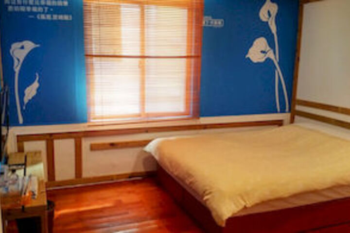 Room 64 of 107