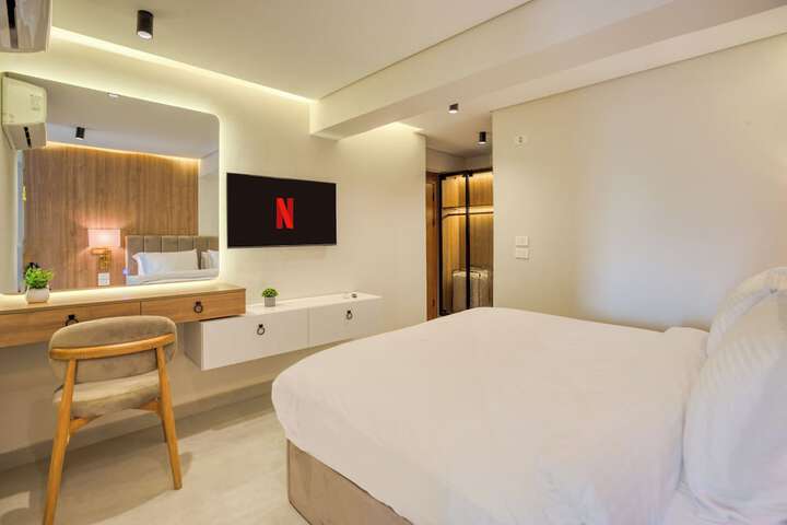 Room 15 of 65