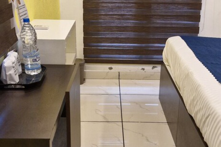Room 14 of 23
