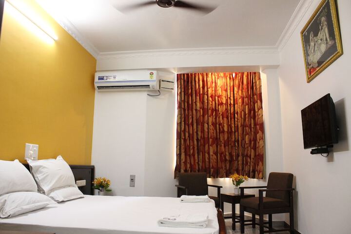 Room 7 of 29