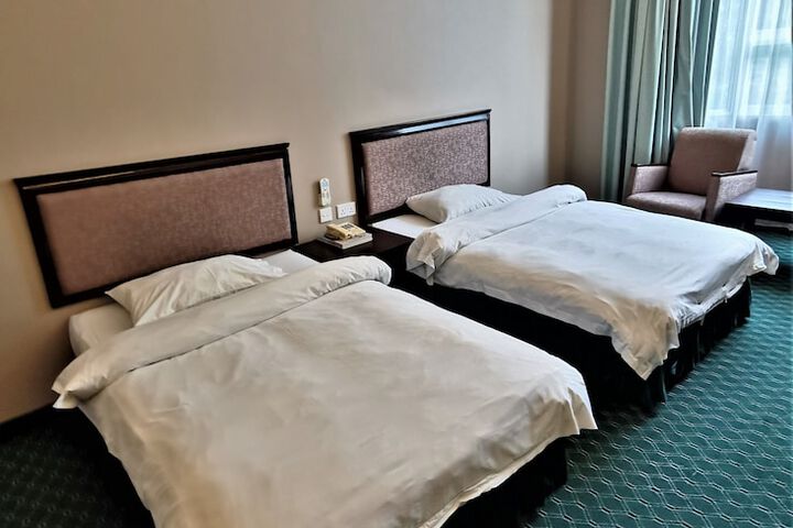 Room 11 of 43