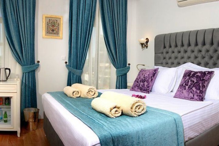 Room 28 of 68