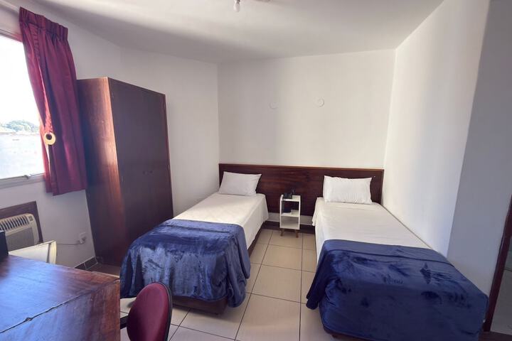 Room 4 of 20