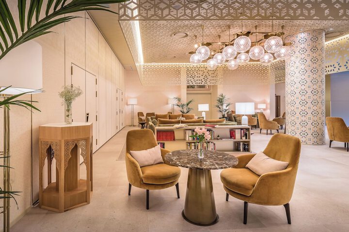 Hotel Interior 18 of 132