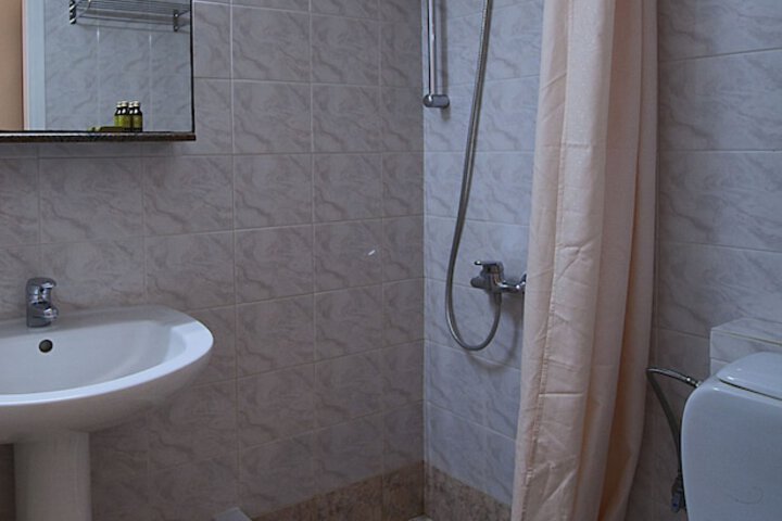 Room 28 of 47