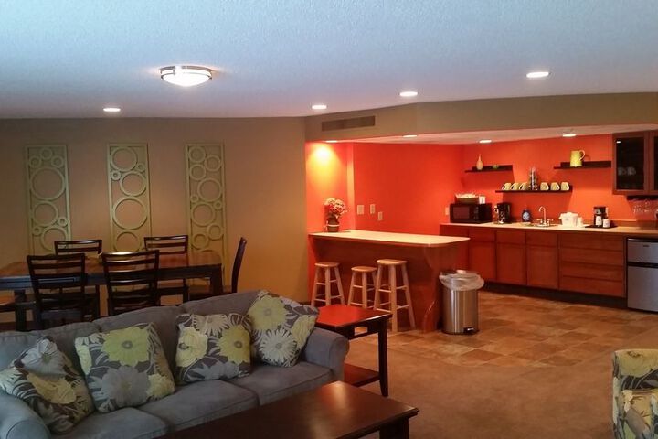 Room 8 of 13