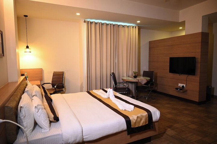 Room 13 of 51