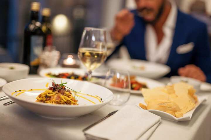 Dining 125 of 176