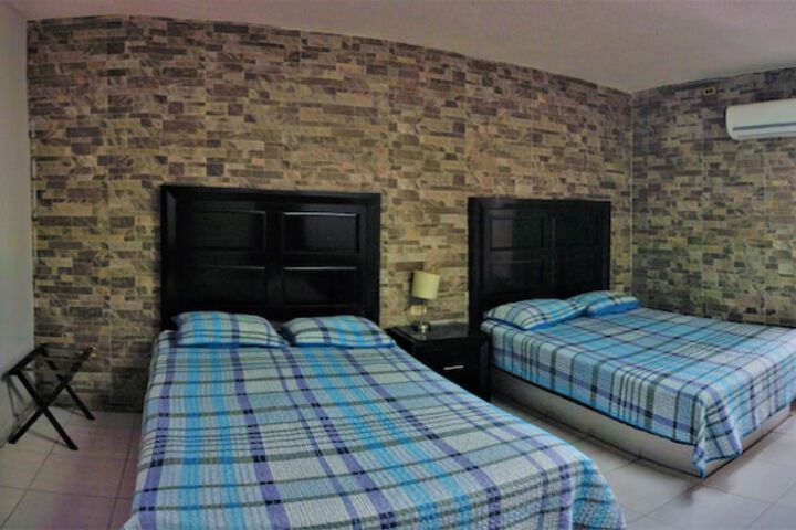 Room 20 of 37