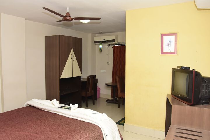 Room 44 of 169