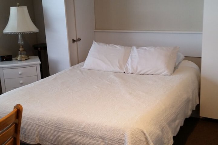 Room 5 of 71
