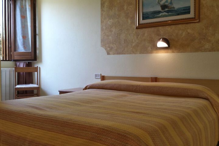 Room 21 of 52