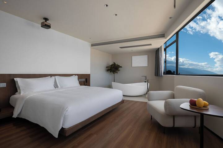 Room 52 of 86