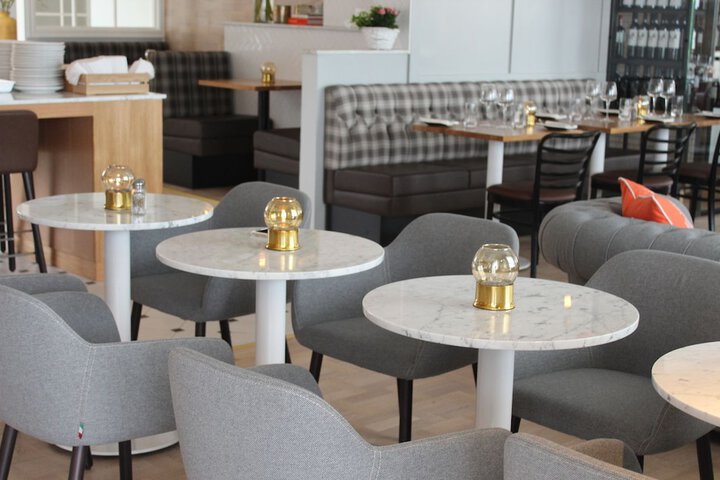 Breakfast/Coffee Service 24 of 45